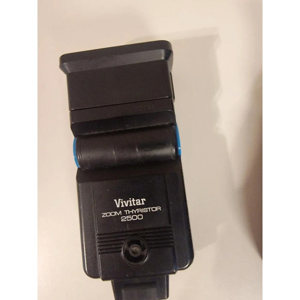 Vivitar 2500 Zoom Thyristor & Sunpak 2000 DZ 266 D Camera Flash Lot of 3